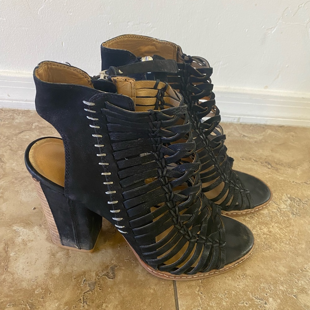 Black Dolce Vita Heels